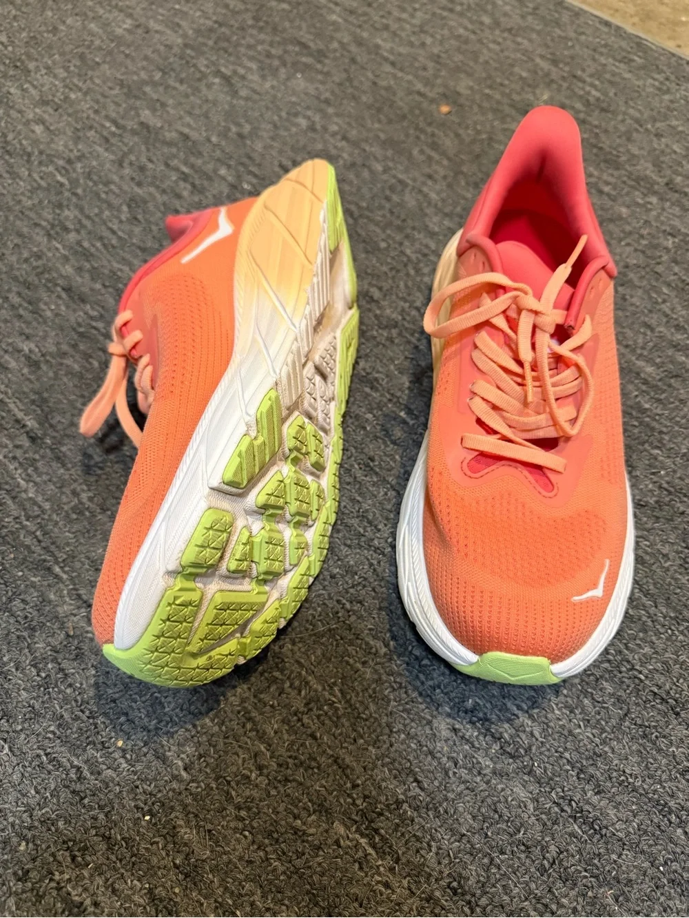 HOKA Arahi 7 Women’s Size 10 Coral Orange Lime Green Running Shoes Sneakers